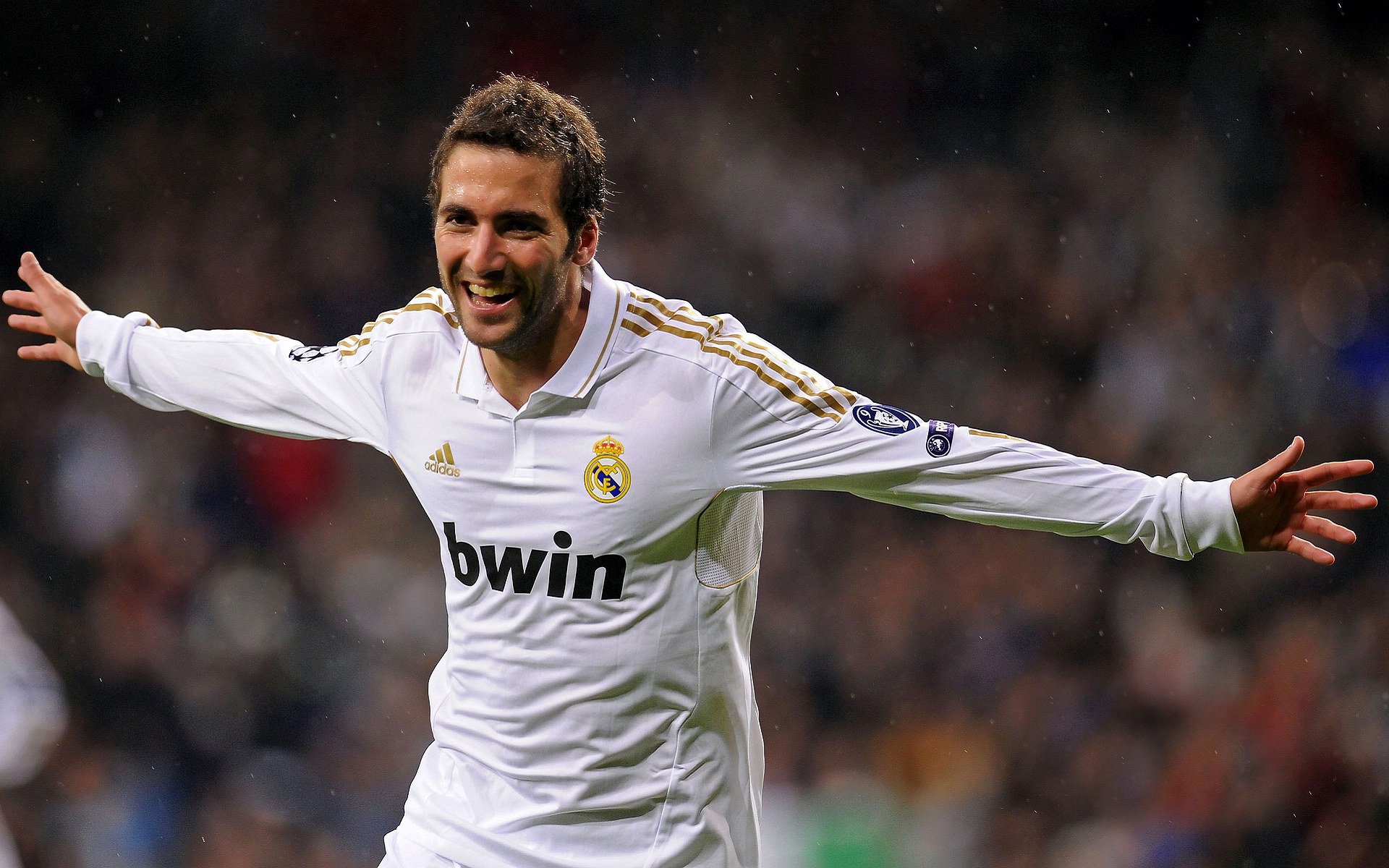 特色足球题材影剧作品不断推出,弘扬体育精神,以足球为题材的电影